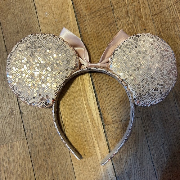 Rose gold/blush pink Minnie Mouse Ears - Picture 2 of 4
